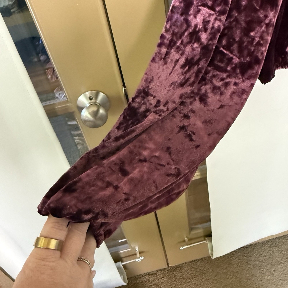 Wrangler Retro Womens Medium Burgundy Balloon Sleeve V-Neck Wrap Velvet Blouse - Picture 4 of 8